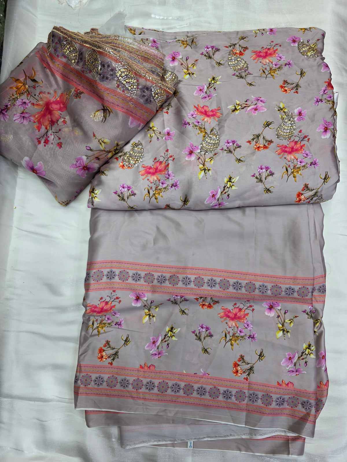 Embroidered Digital Printed Silk 🌸| Elegant Premium Collection