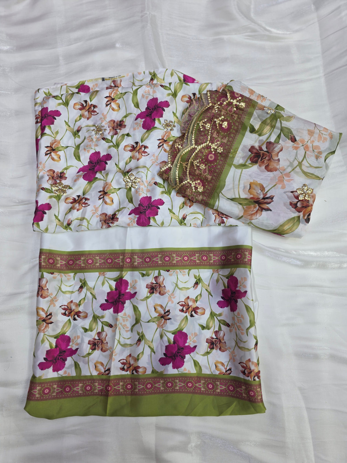 Embroidered Digital Printed Silk 🌸| Elegant Premium Collection