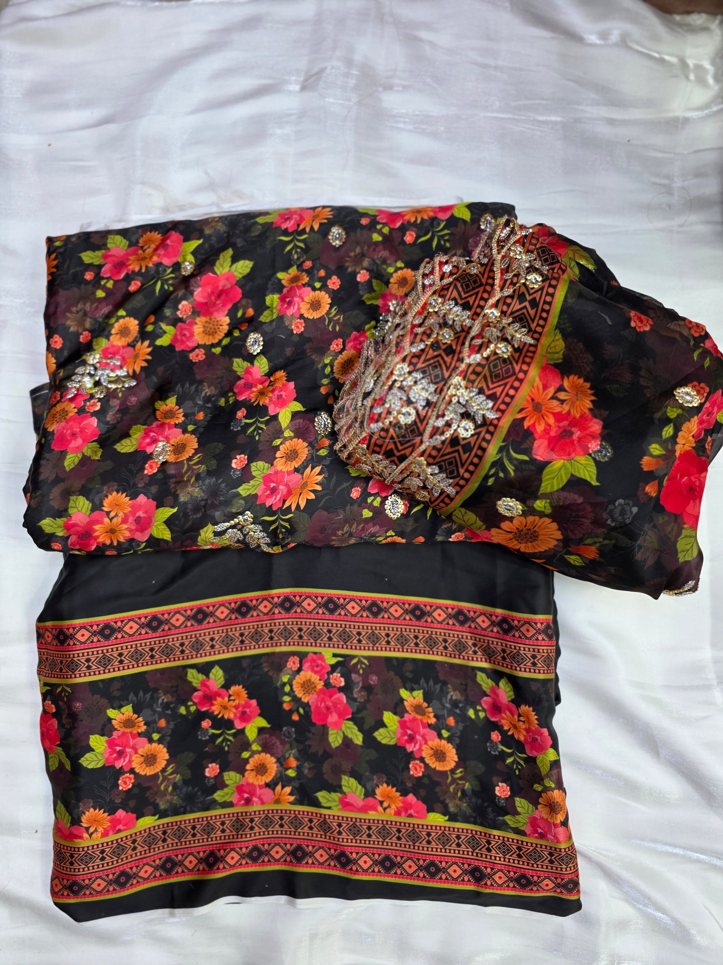 Embroidered Digital Printed Silk 🌸| Elegant Premium Collection