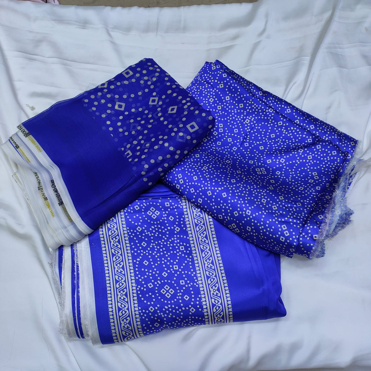 Chunri Print Digital Silk 16🌸 | Premium Collection 💫