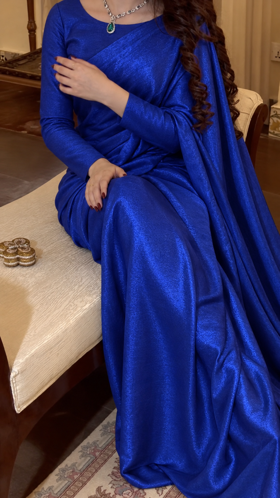 Arabic Shemar Velvet silk | French Shemar Velvet silk ( Royal blue )
