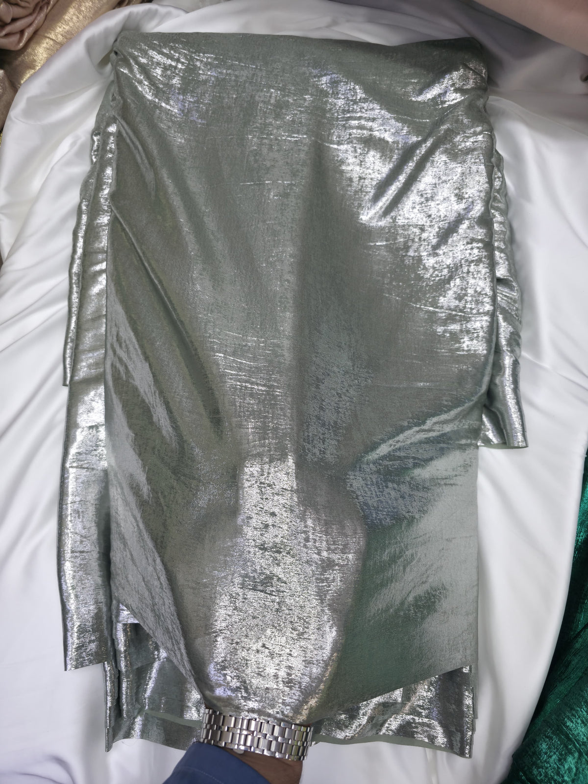 Arabic Shemar Velvet silk | French Shemar Velvet silk ( pistachio silver shine )