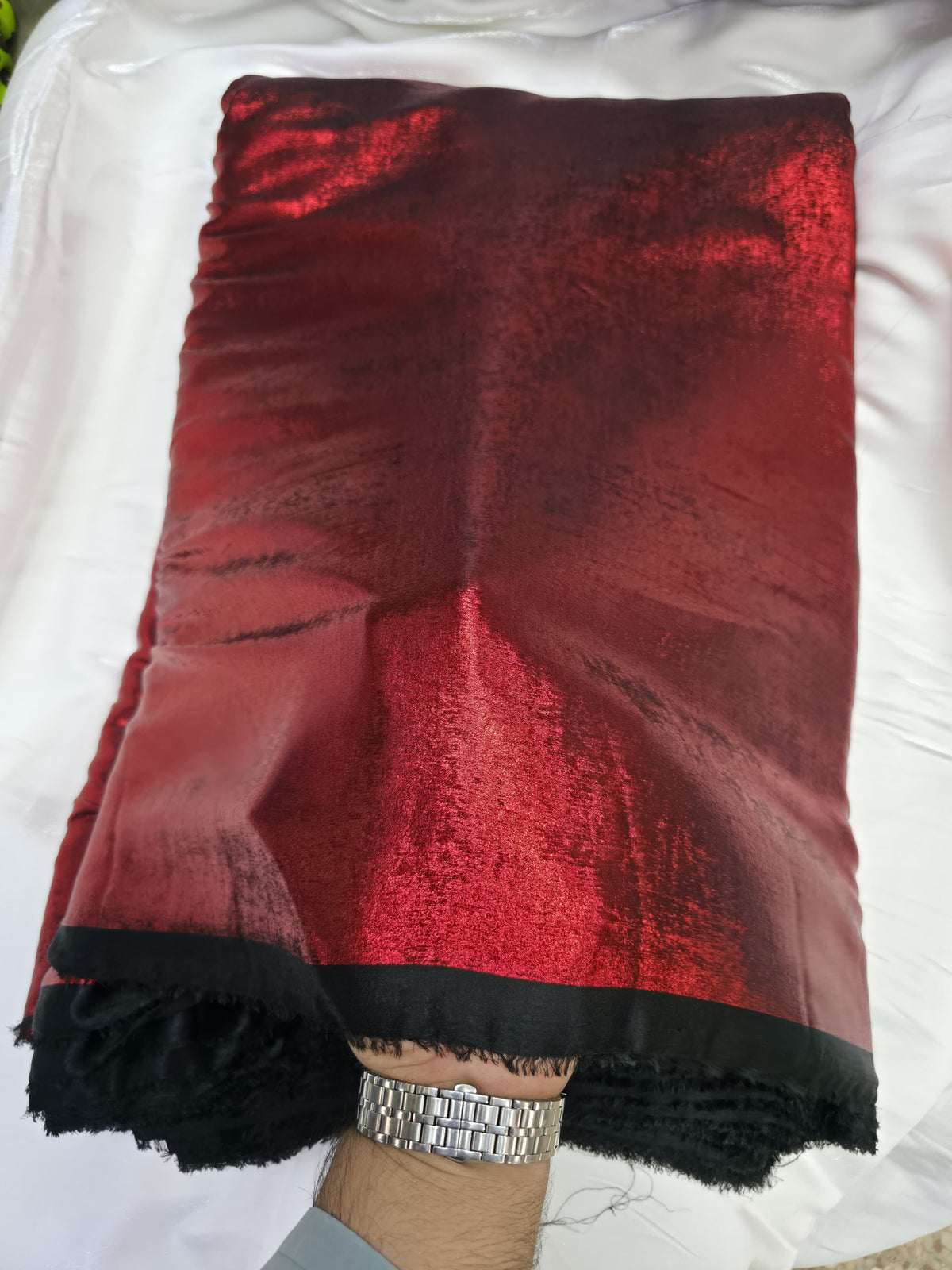Arabic Shemar Velvet silk | French Shemar Velvet silk ( Red on black base )